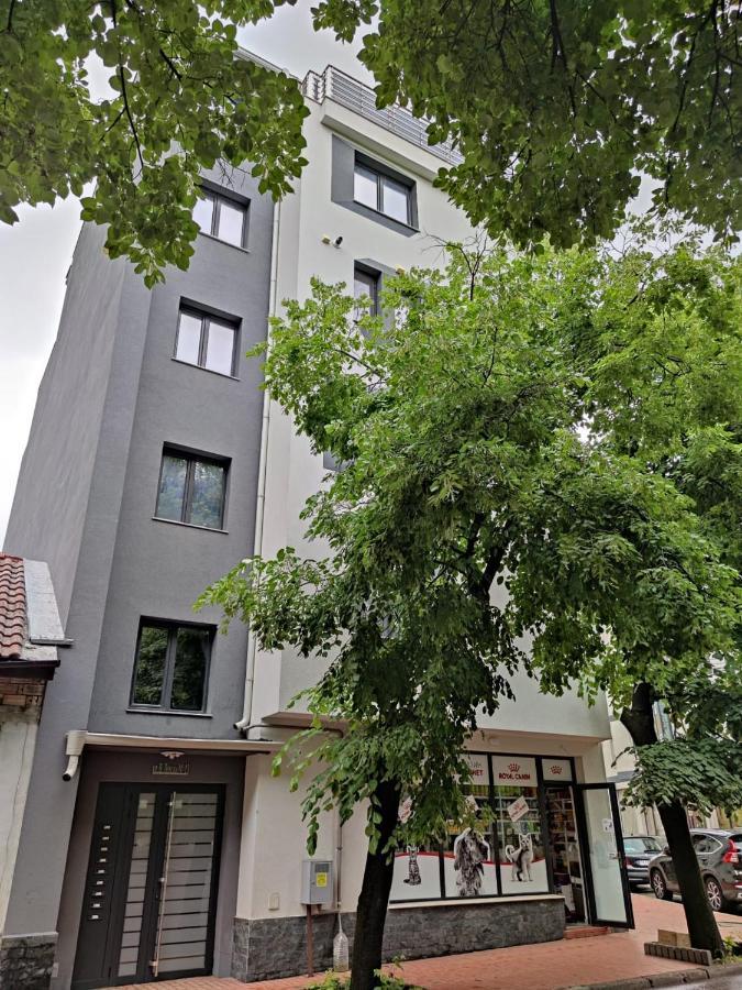 Flowers Apartment Добрич Екстер'єр фото