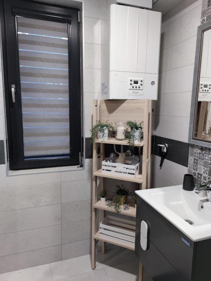 Flowers Apartment Добрич Екстер'єр фото